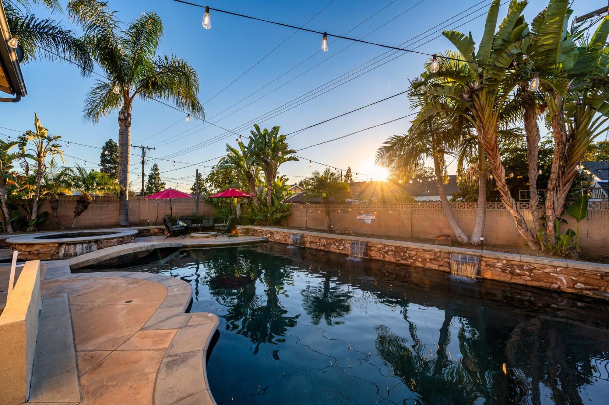 Сasa de vacaciones Amazing Modern Pool House Near Disneyland Anaheim