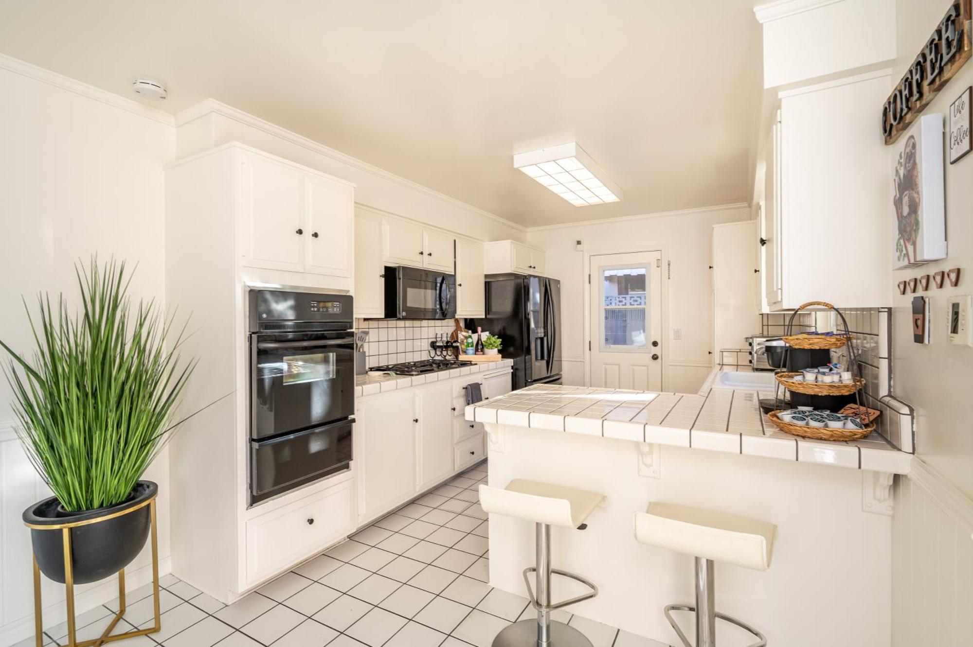 Amazing Modern Pool House Near Disneyland Сasa de vacaciones Anaheim