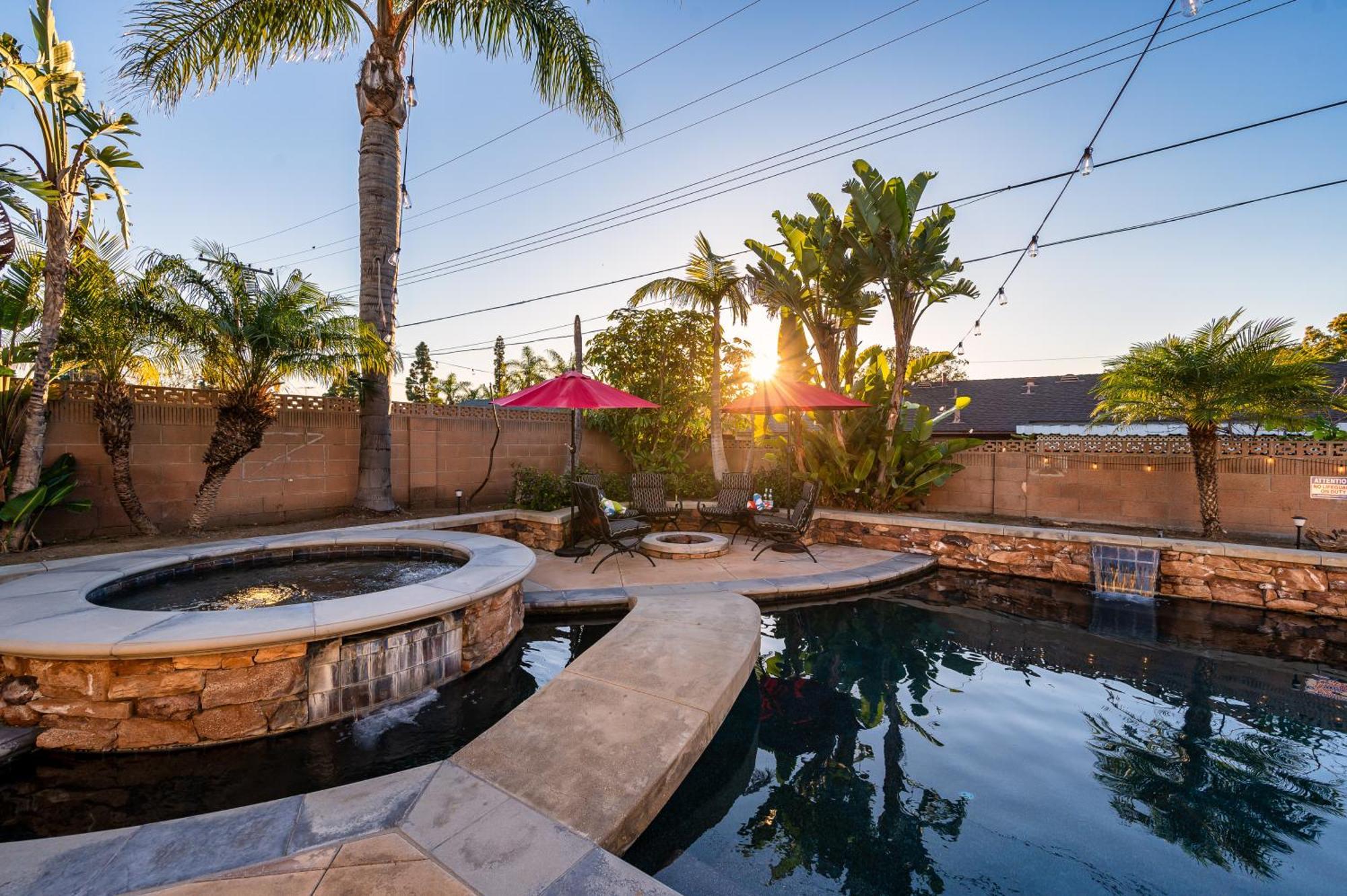 Amazing Modern Pool House Near Disneyland Сasa de vacaciones
