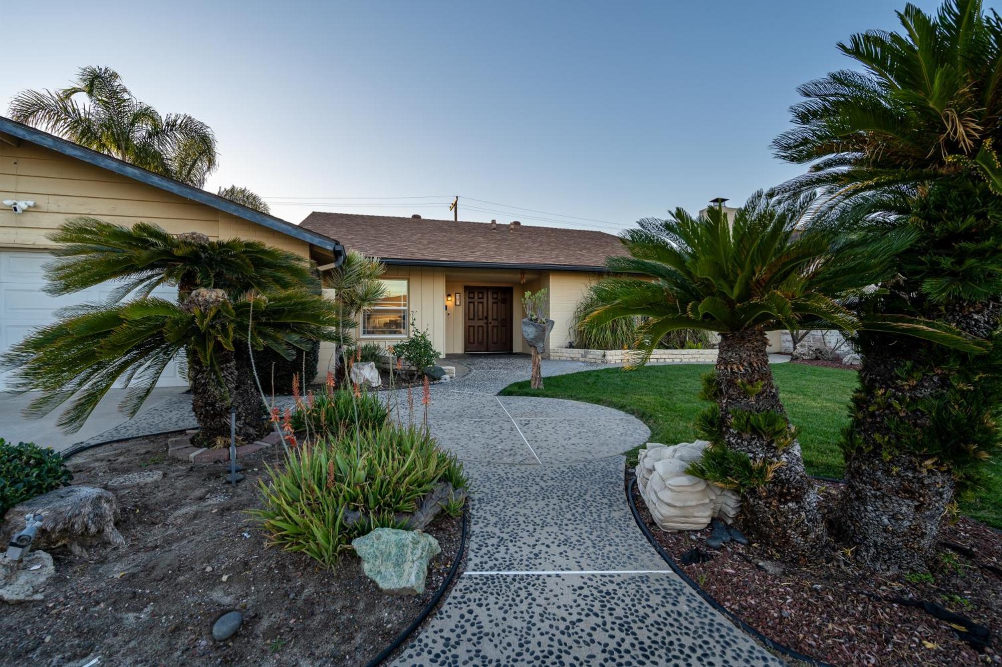 Amazing Modern Pool House Near Disneyland * Anaheim